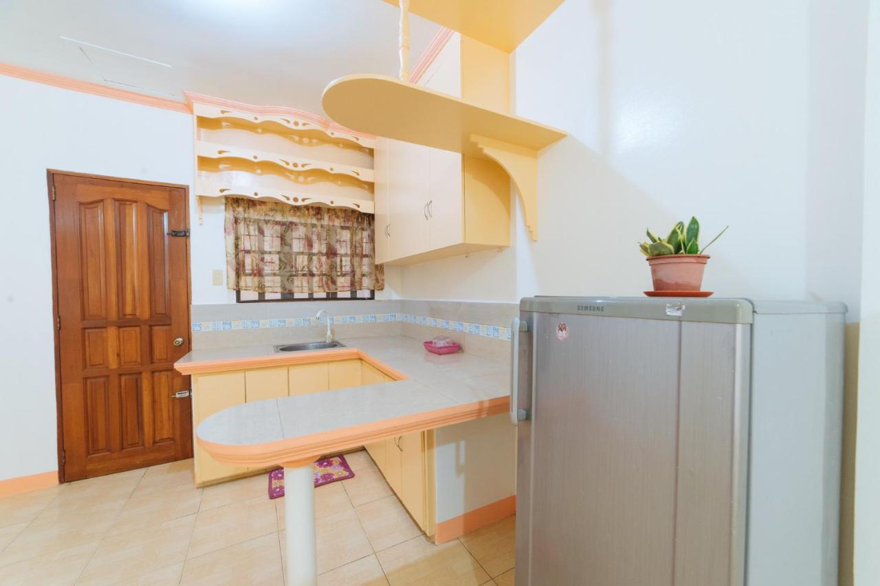 Готель Reddoorz @ Q Abeto Street Mandurriao Ілоіло Екстер'єр фото